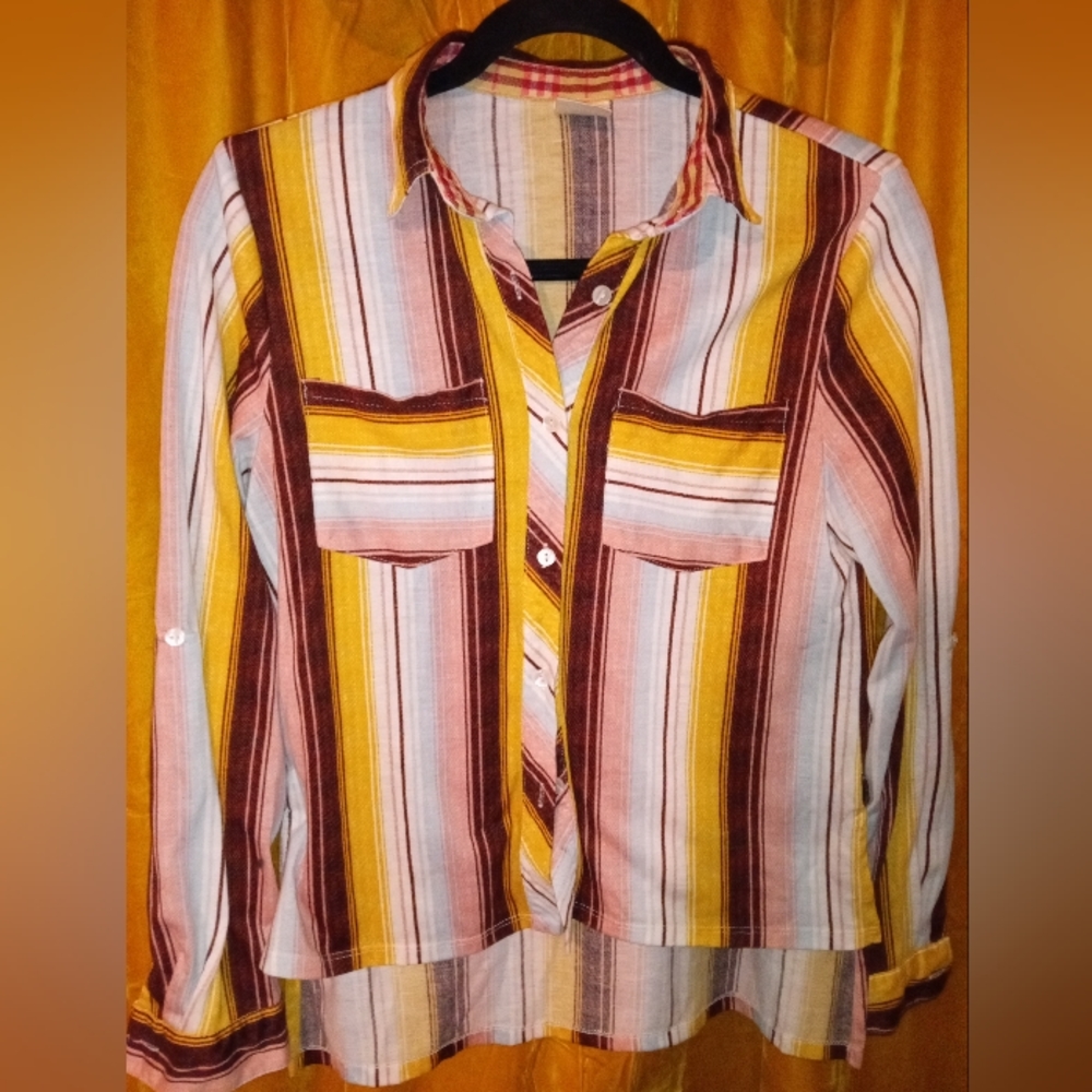 Passport Retro 70's Style Button Up Top EUC SZ S